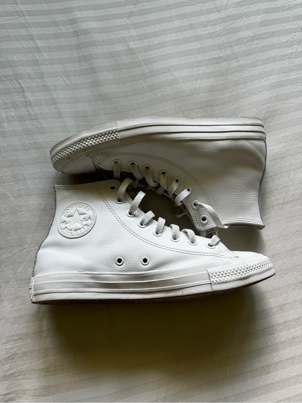 Chuck Taylor All Star Leather in White Monochrome Size 8.5 W / 6.5 M